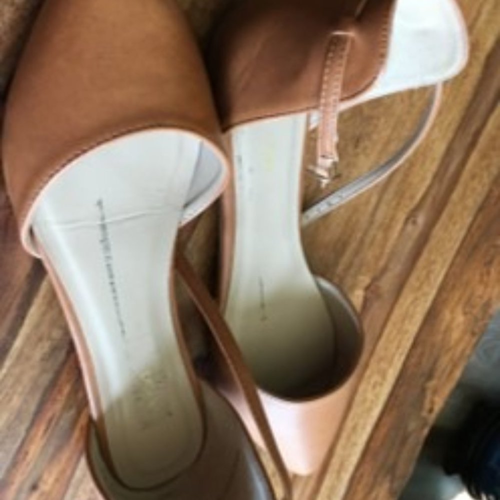 Dream Pairs Flat Brown Sandal ~ Size 10M